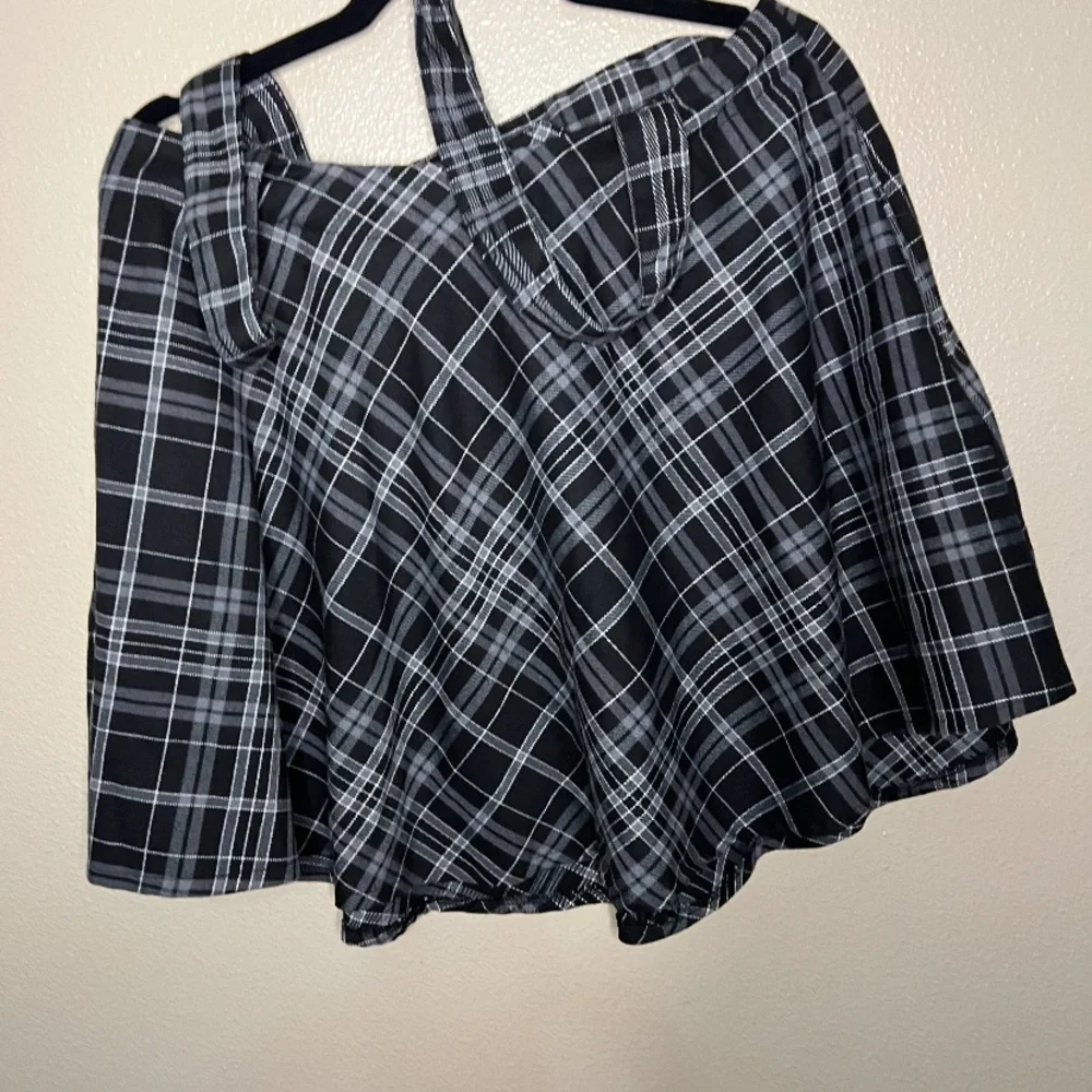 Hot Topic Black and White Plaid Suspender Skirt size Large